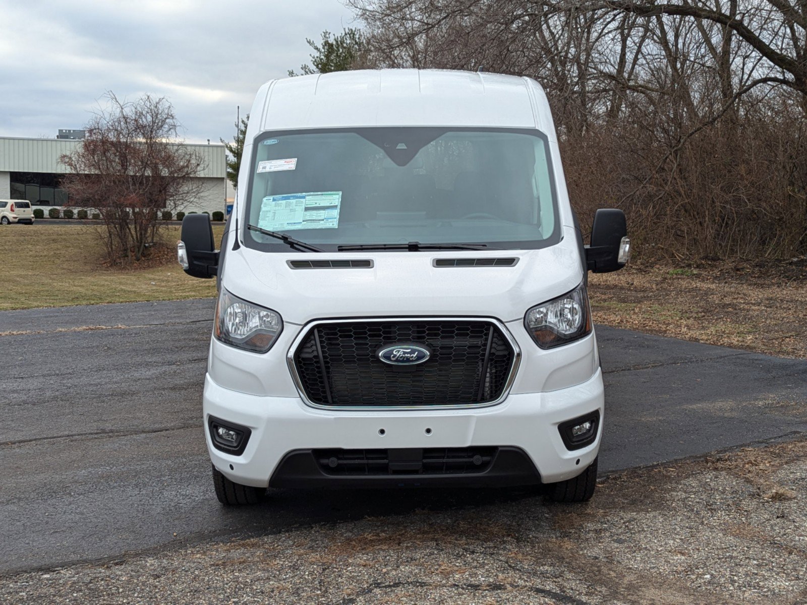 2024 Ford Transit Passenger XLT photo 3