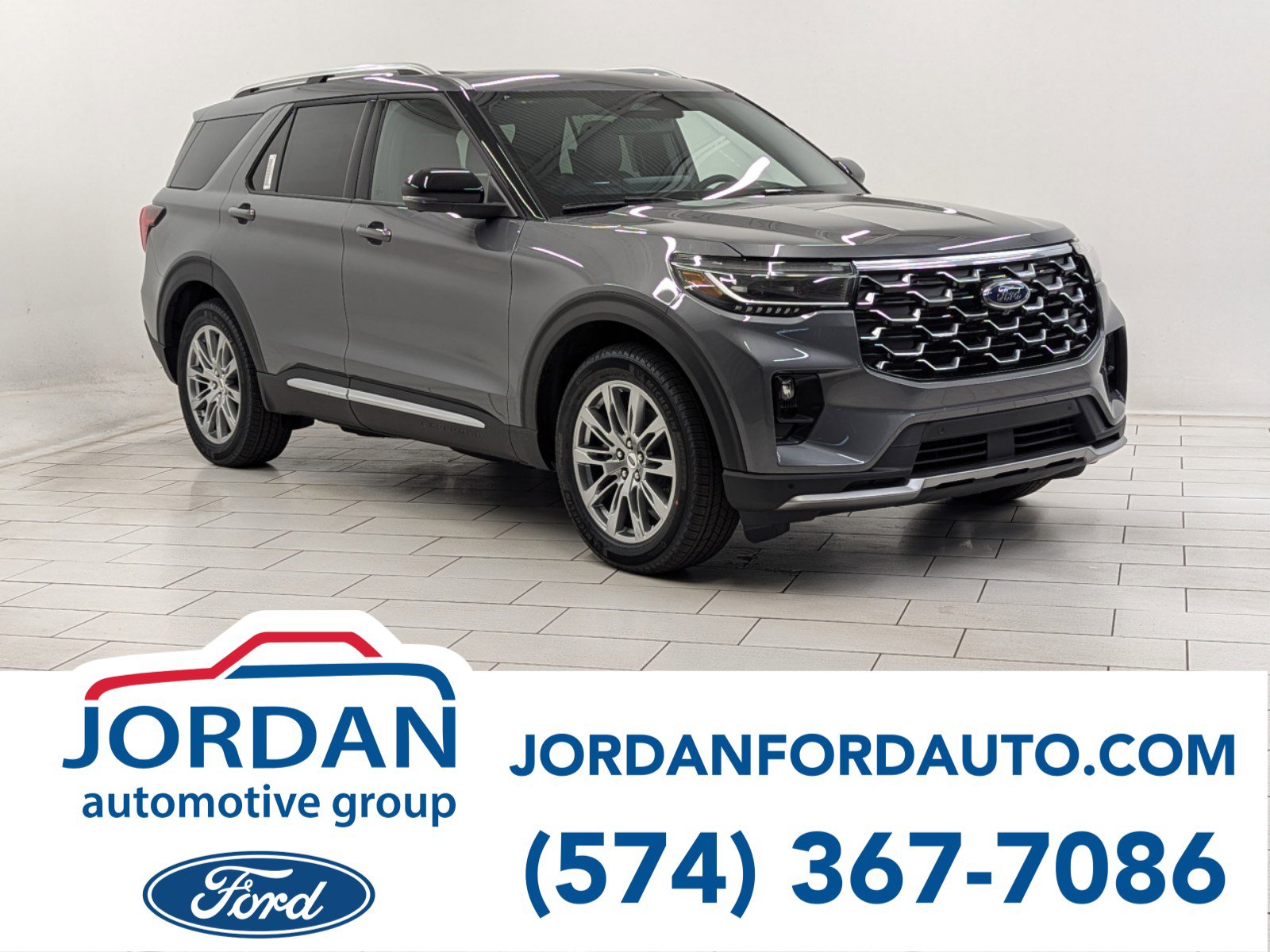 2025 Ford Explorer Platinum's photo