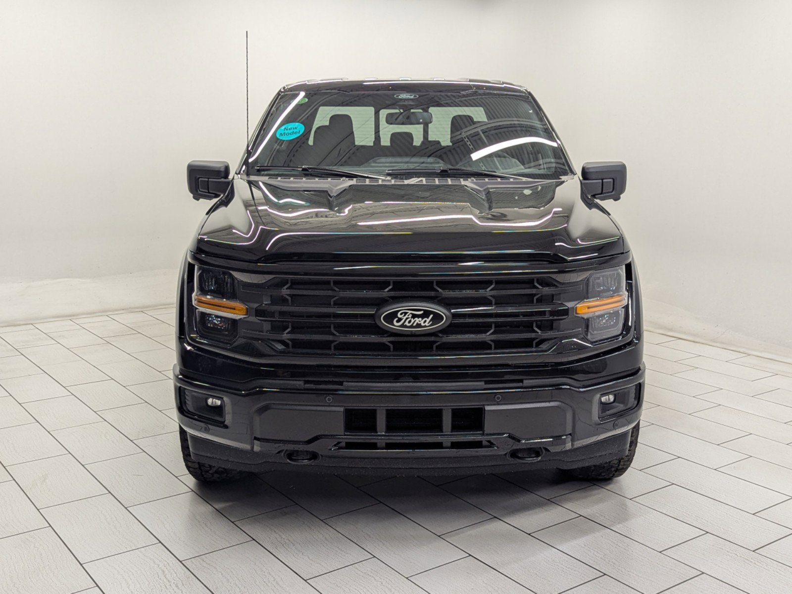 2025 Ford F-150 XLT photo 3