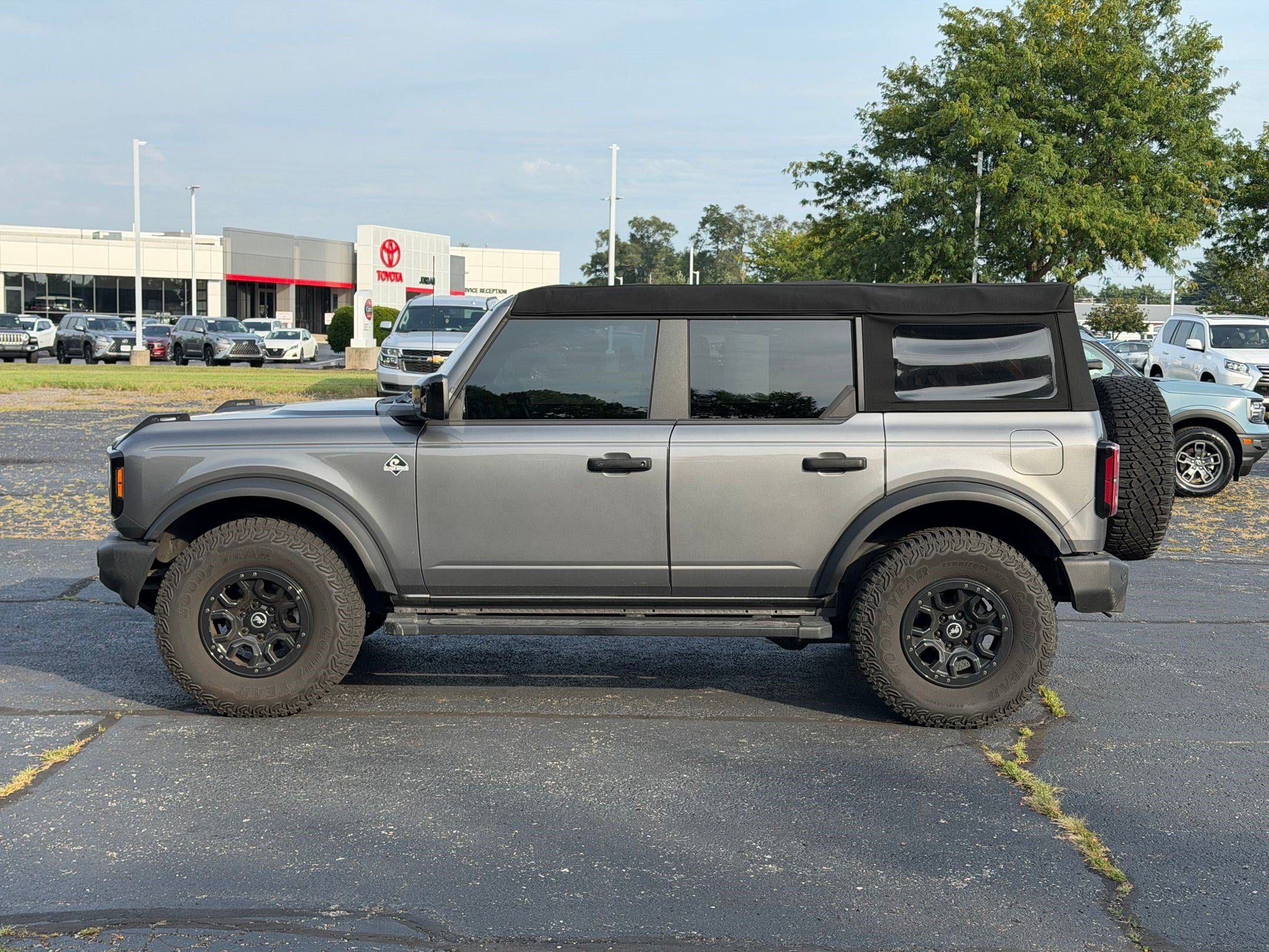 2024 Ford Bronco Outer Banks SUV