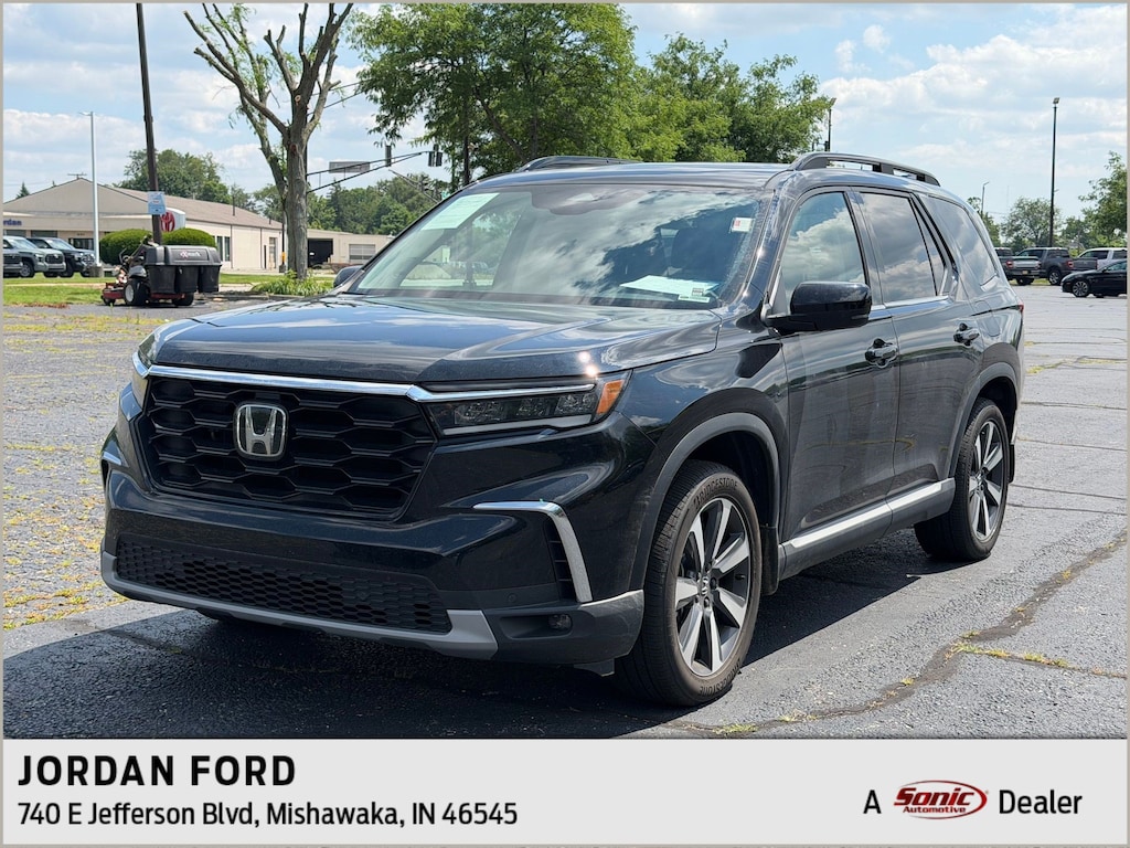 Used 2024 Honda Pilot Touring SUV