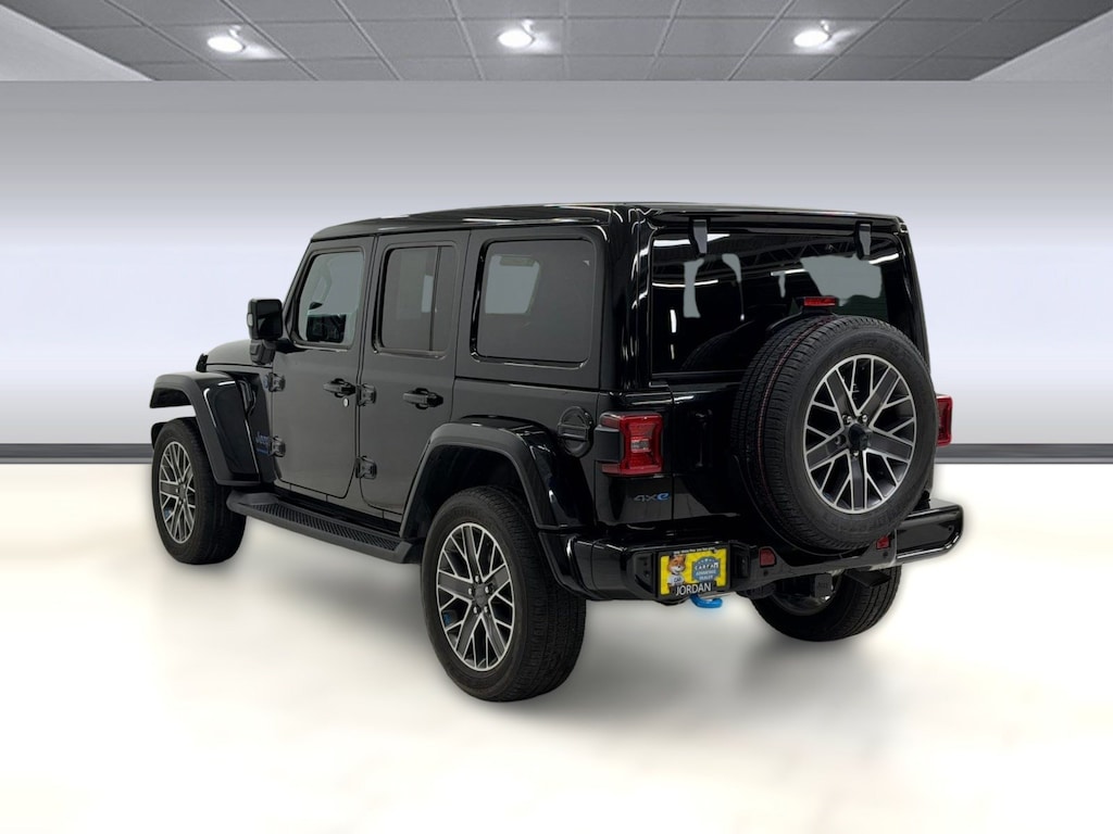 Used 2023 Jeep Wrangler 4xe Sahara SUV