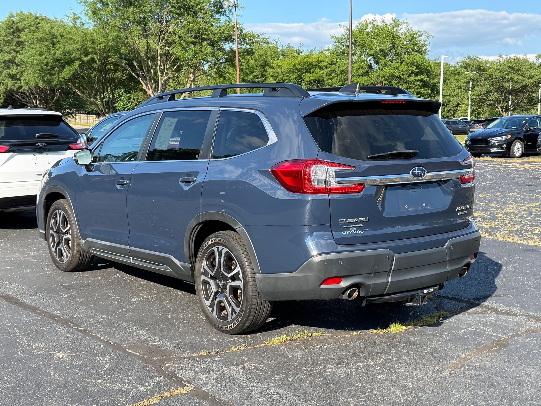 Ascent Limited 7-Passenger SUV