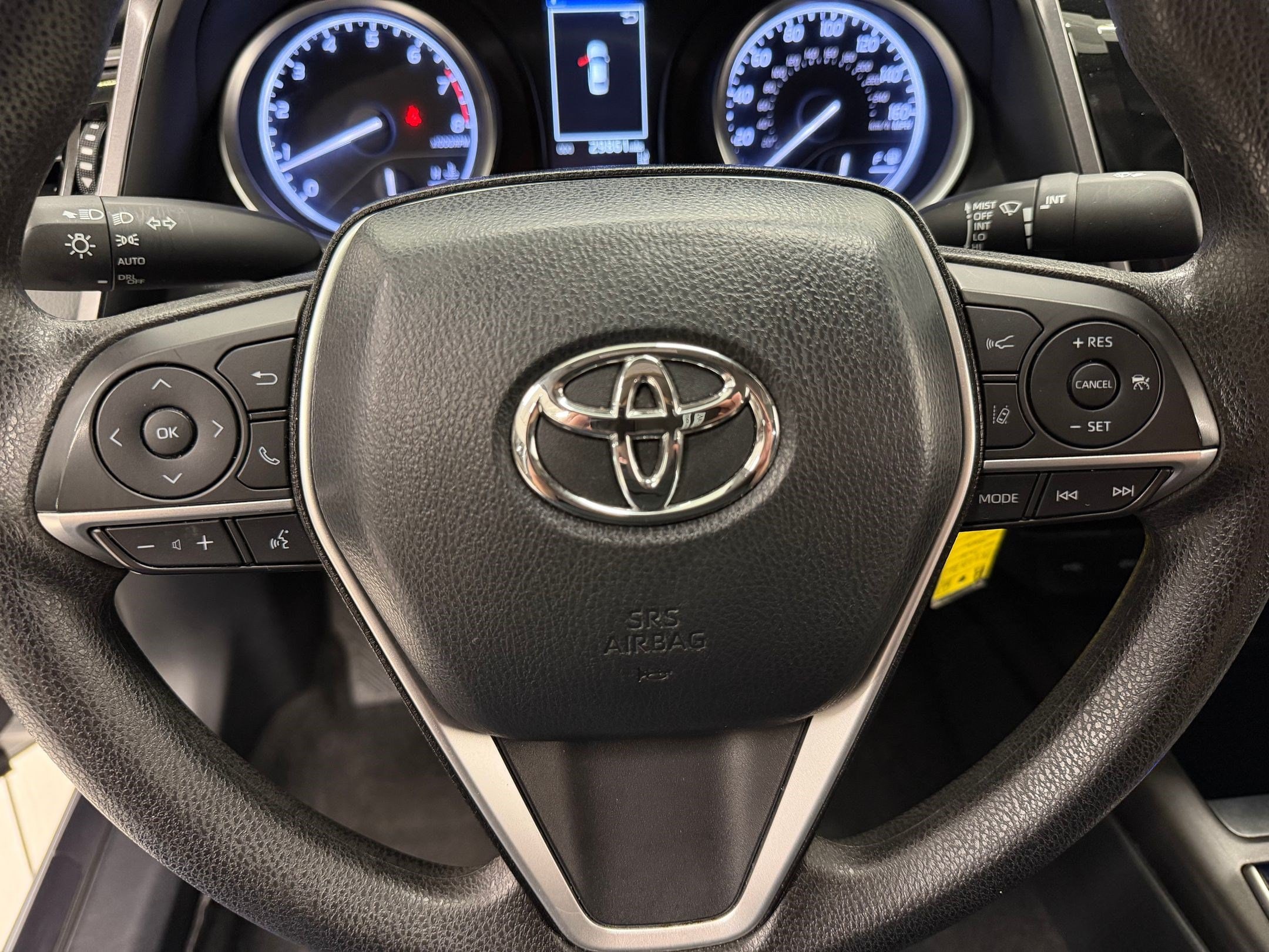 2024 Toyota Camry LE - Photo 9