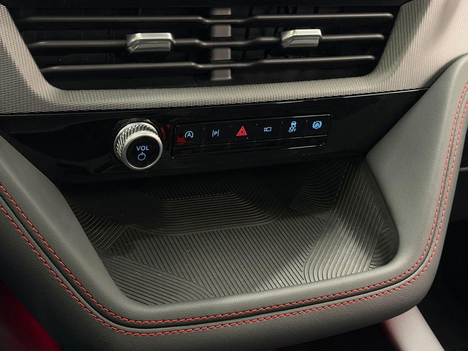 2026 Ford Explorer ST - Photo 27