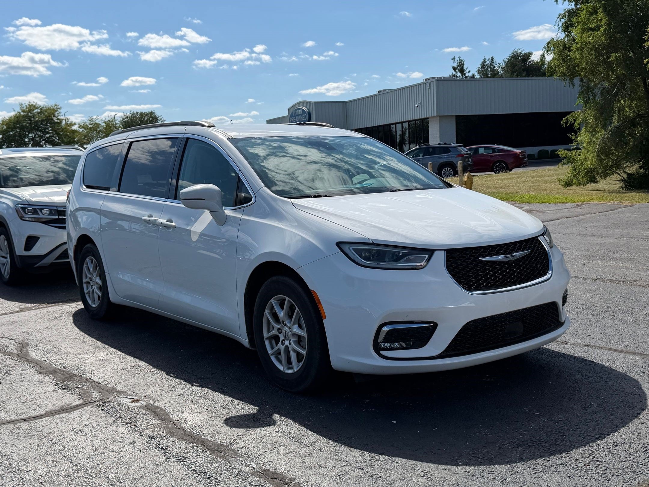 2022 Chrysler Pacifica Touring L Van Passenger Van