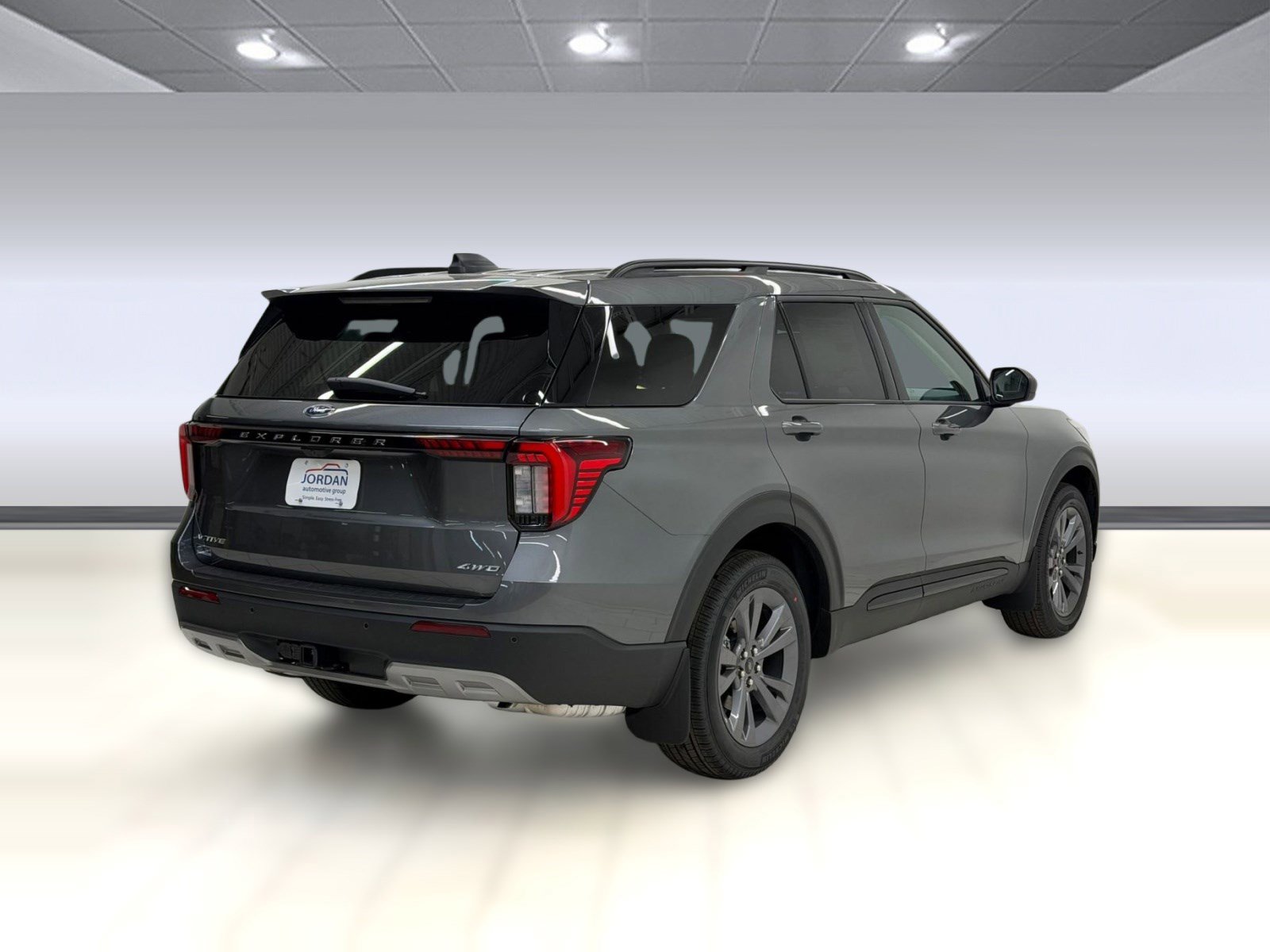 2026 Ford Explorer Active - Photo 6