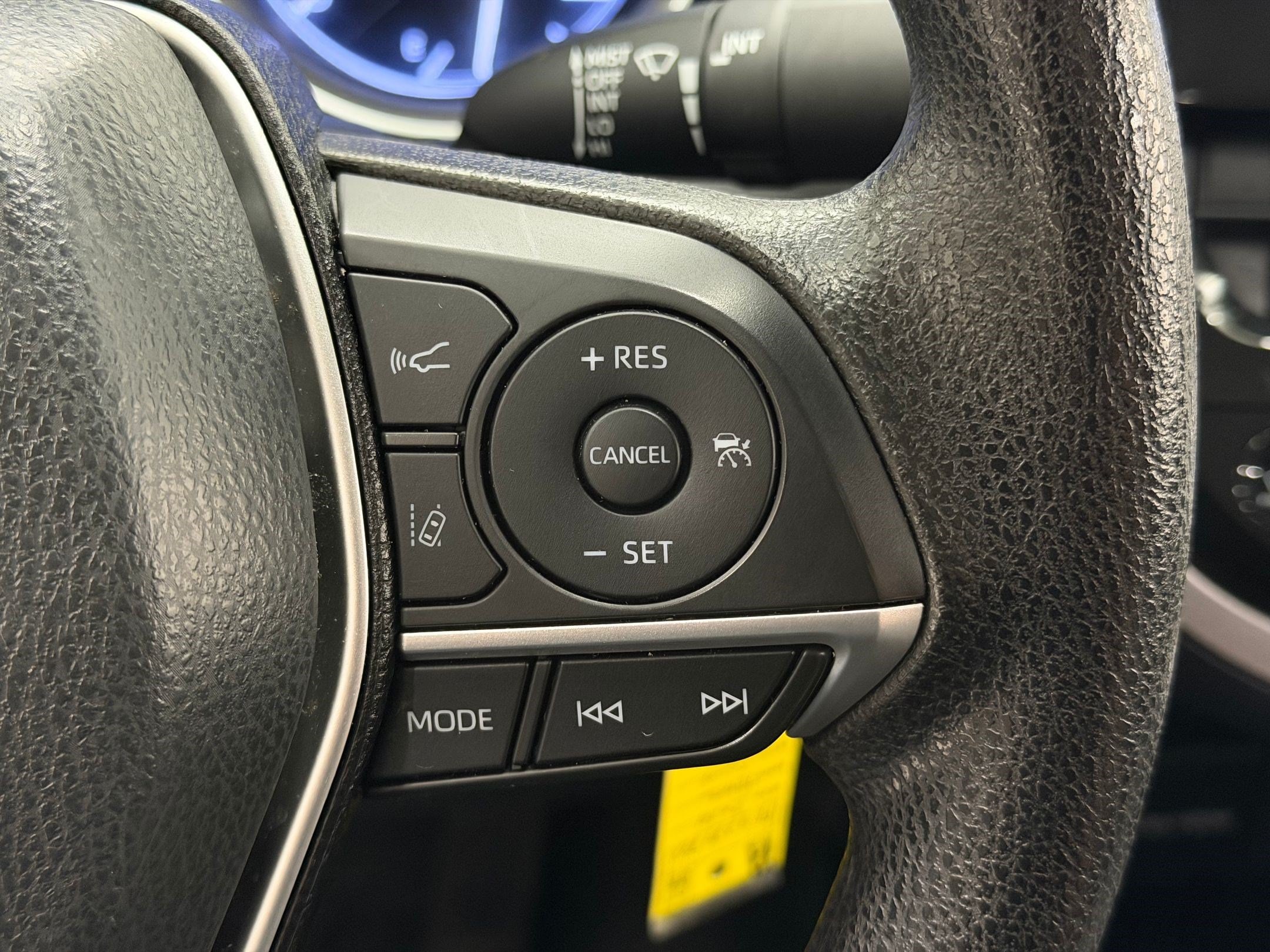 2024 Toyota Camry LE - Photo 15
