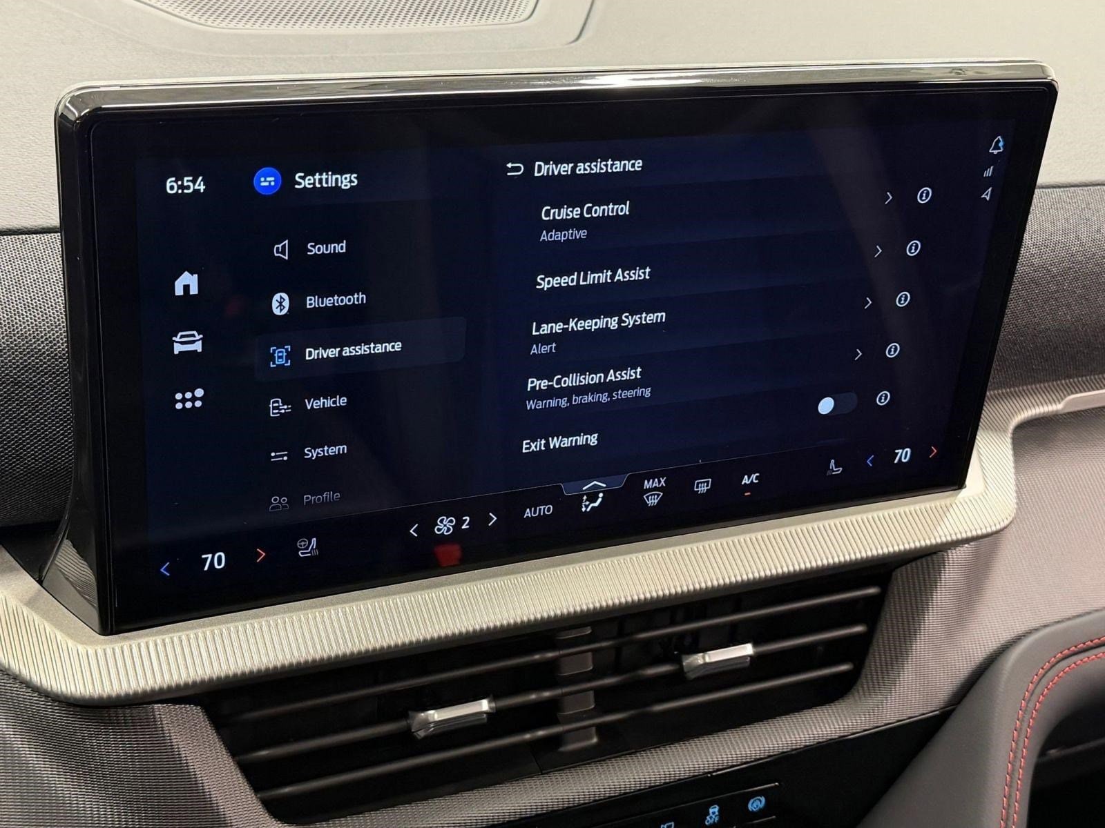 2026 Ford Explorer ST - Photo 32