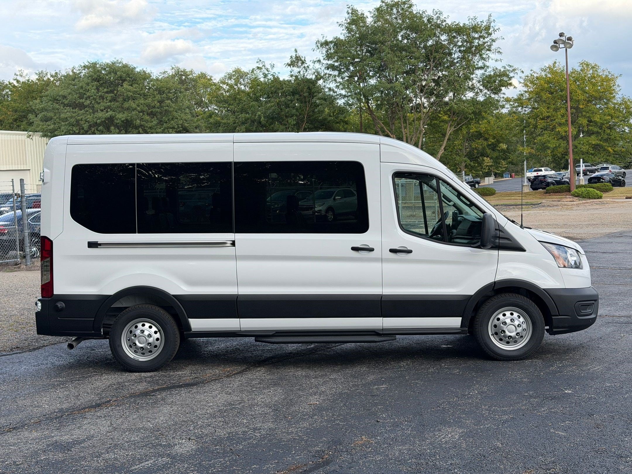 2026 Ford Transit-350 Passenger Passenger Van XL Wagon Medium Roof Van