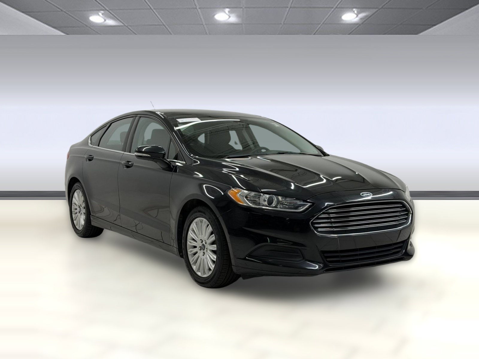 Fusion SE Sedan