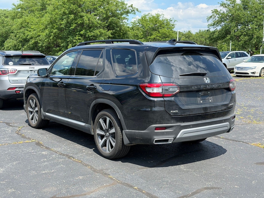 Used 2024 Honda Pilot Touring SUV