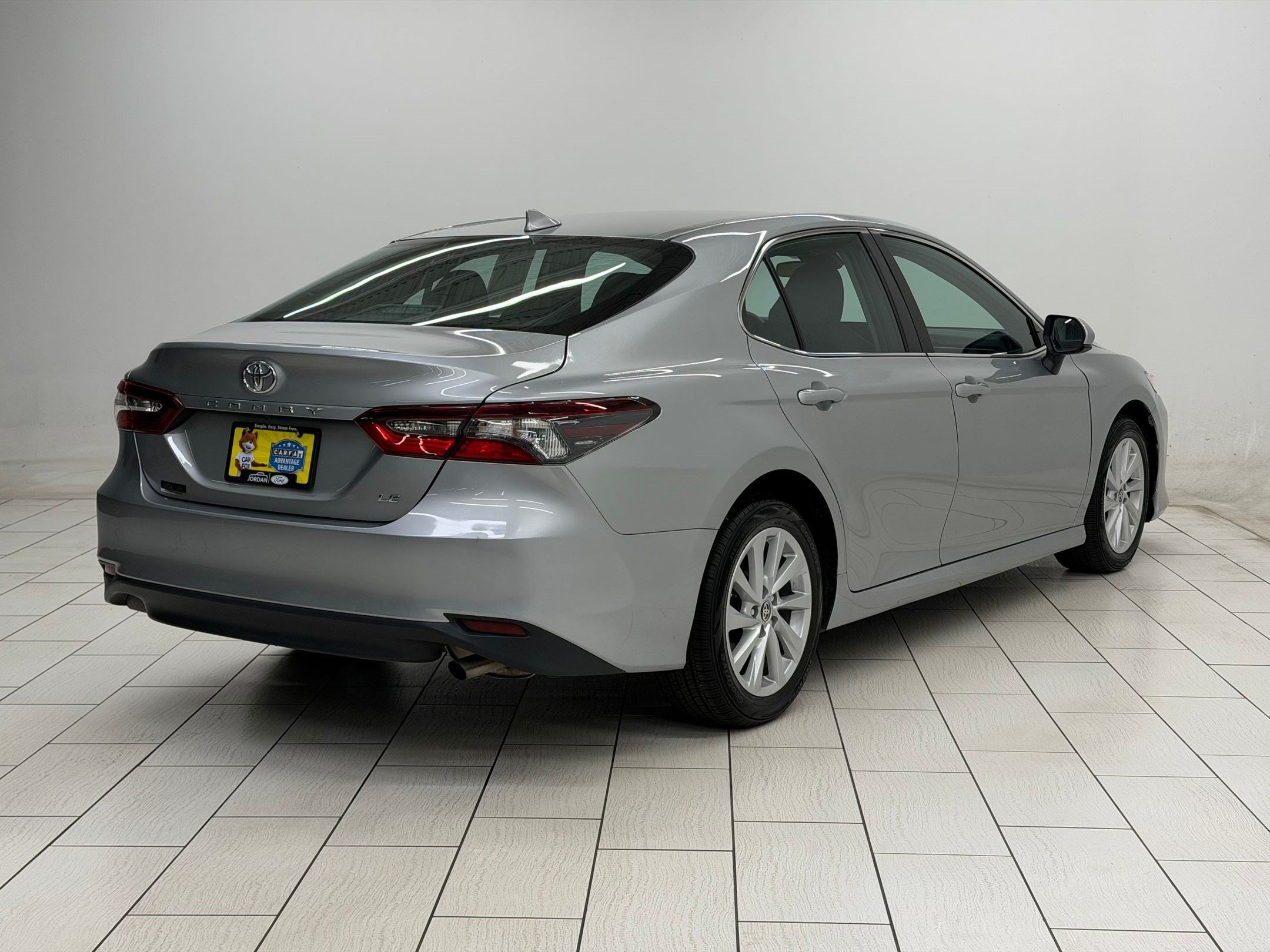2024 Toyota Camry LE - Photo 7