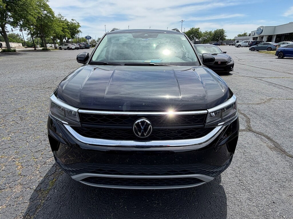 Certified 2024 Volkswagen Taos 1.5T SE SUV