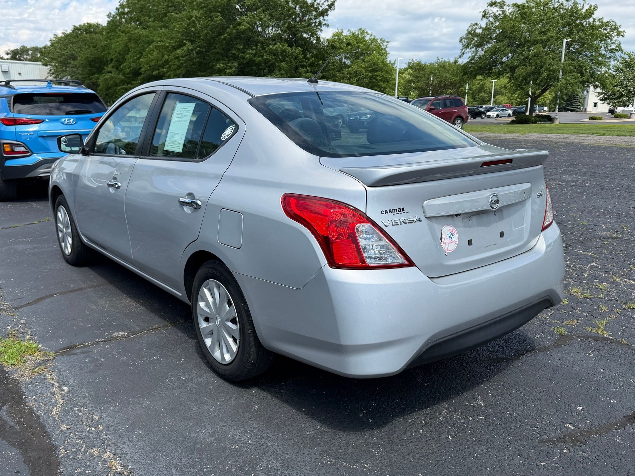 Versa 1.6 SV Sedan