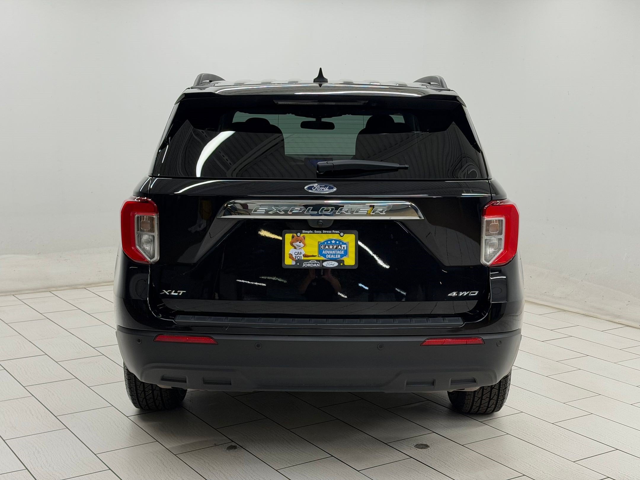 2023 Ford Explorer XLT SUV