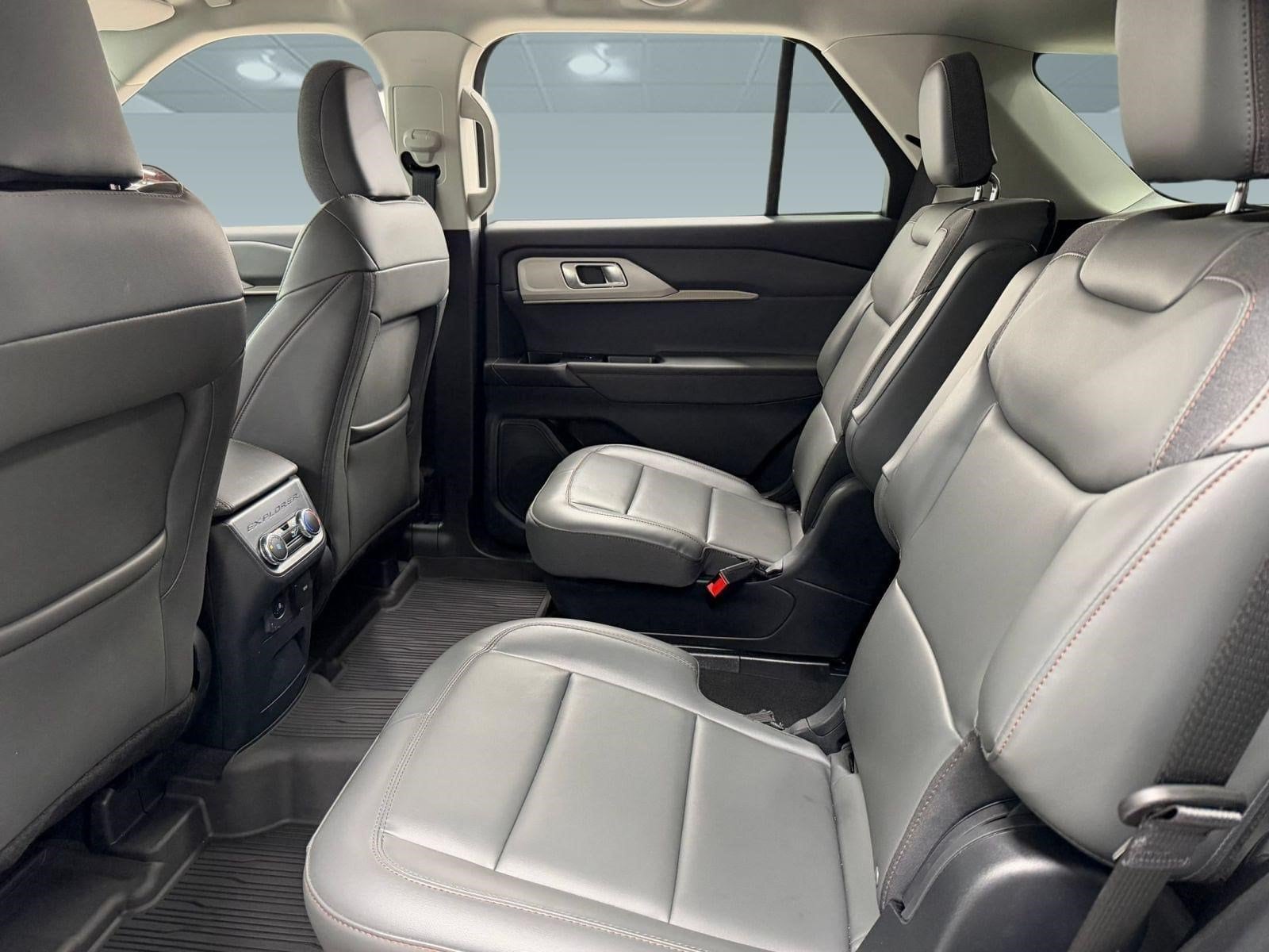 2026 Ford Explorer Active - Photo 23