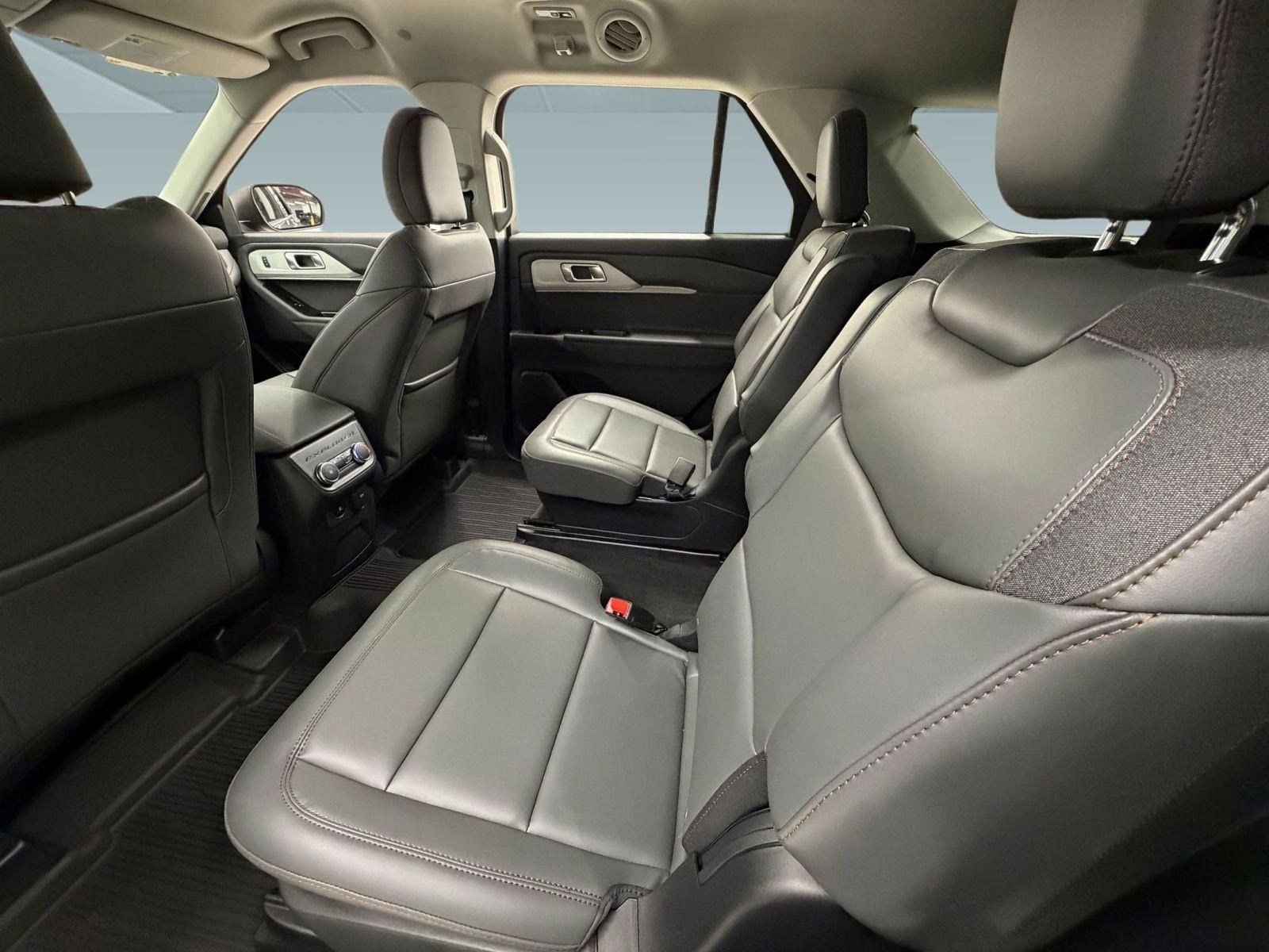 2026 Ford Explorer Active - Photo 20