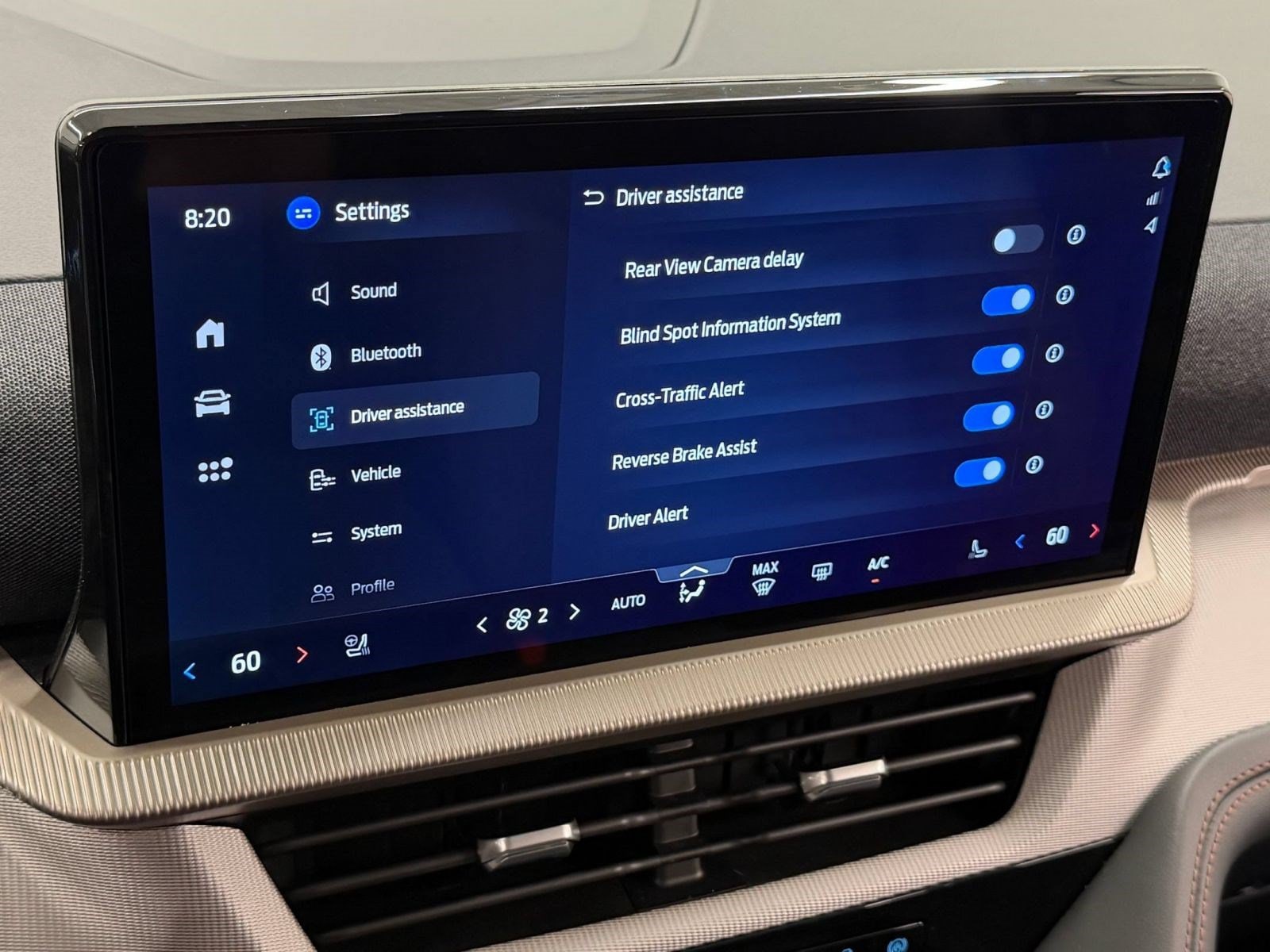 2026 Ford Explorer Active - Photo 32