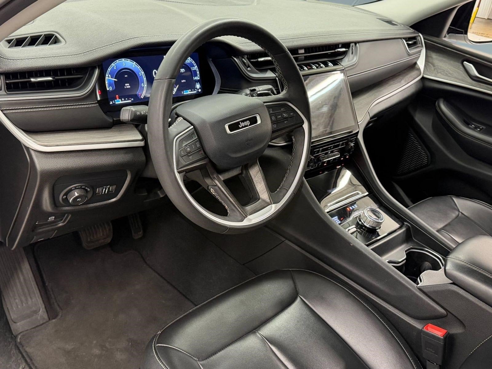 2023 Jeep Grand Cherokee L Limited SUV