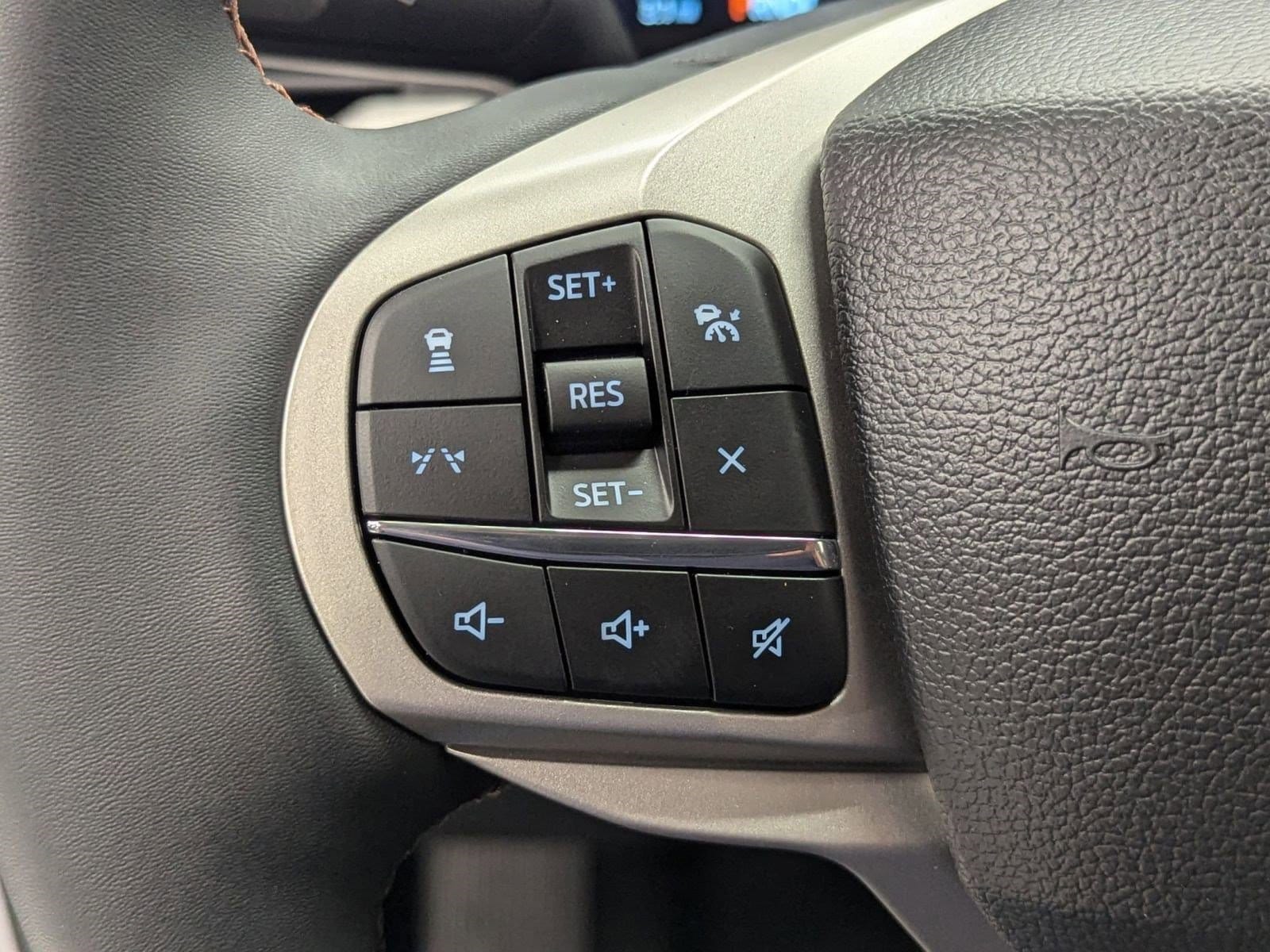 2026 Ford Explorer Active - Photo 11