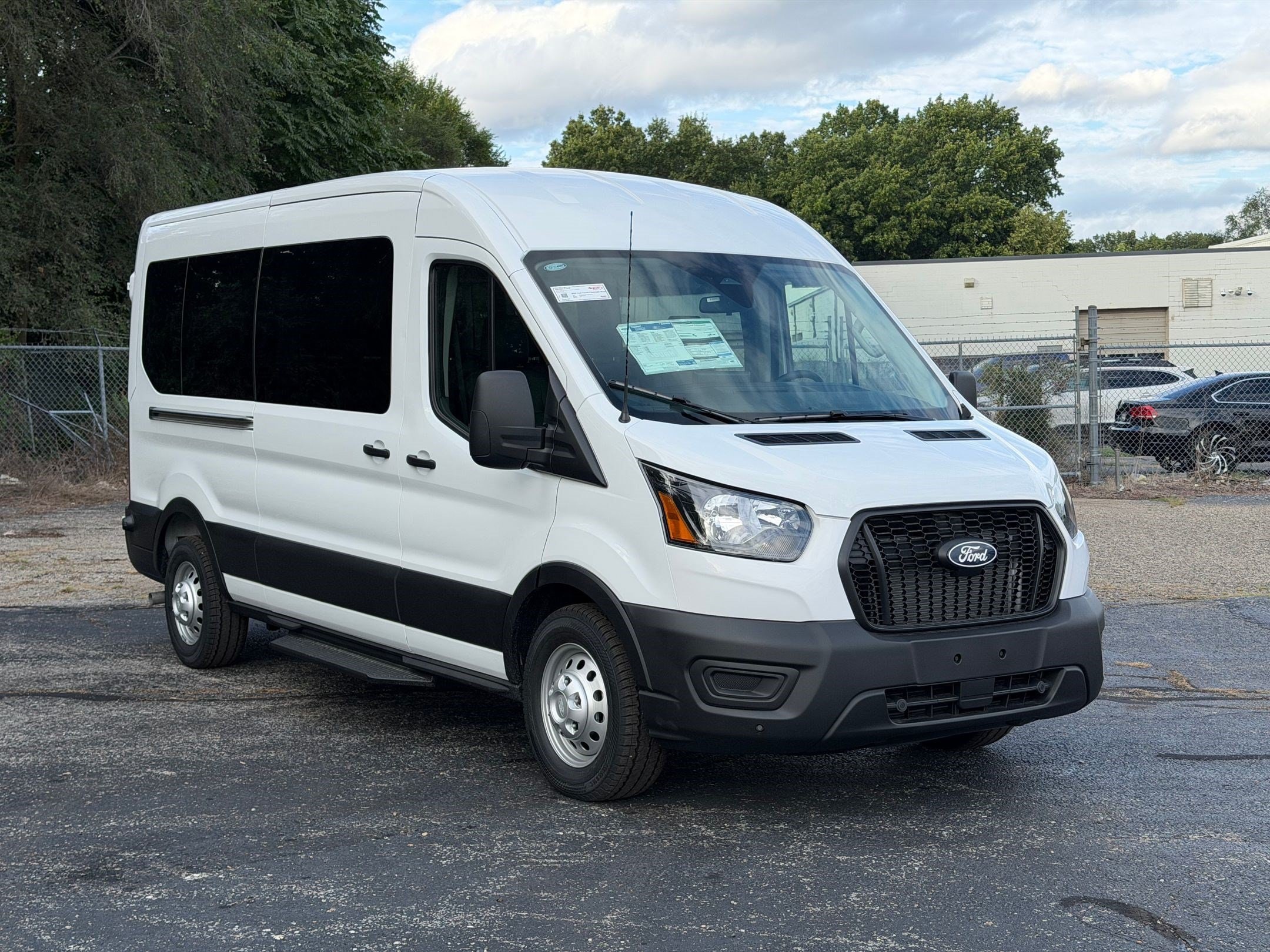 2026 Ford Transit-350 Passenger Passenger Van XL Wagon Medium Roof Van