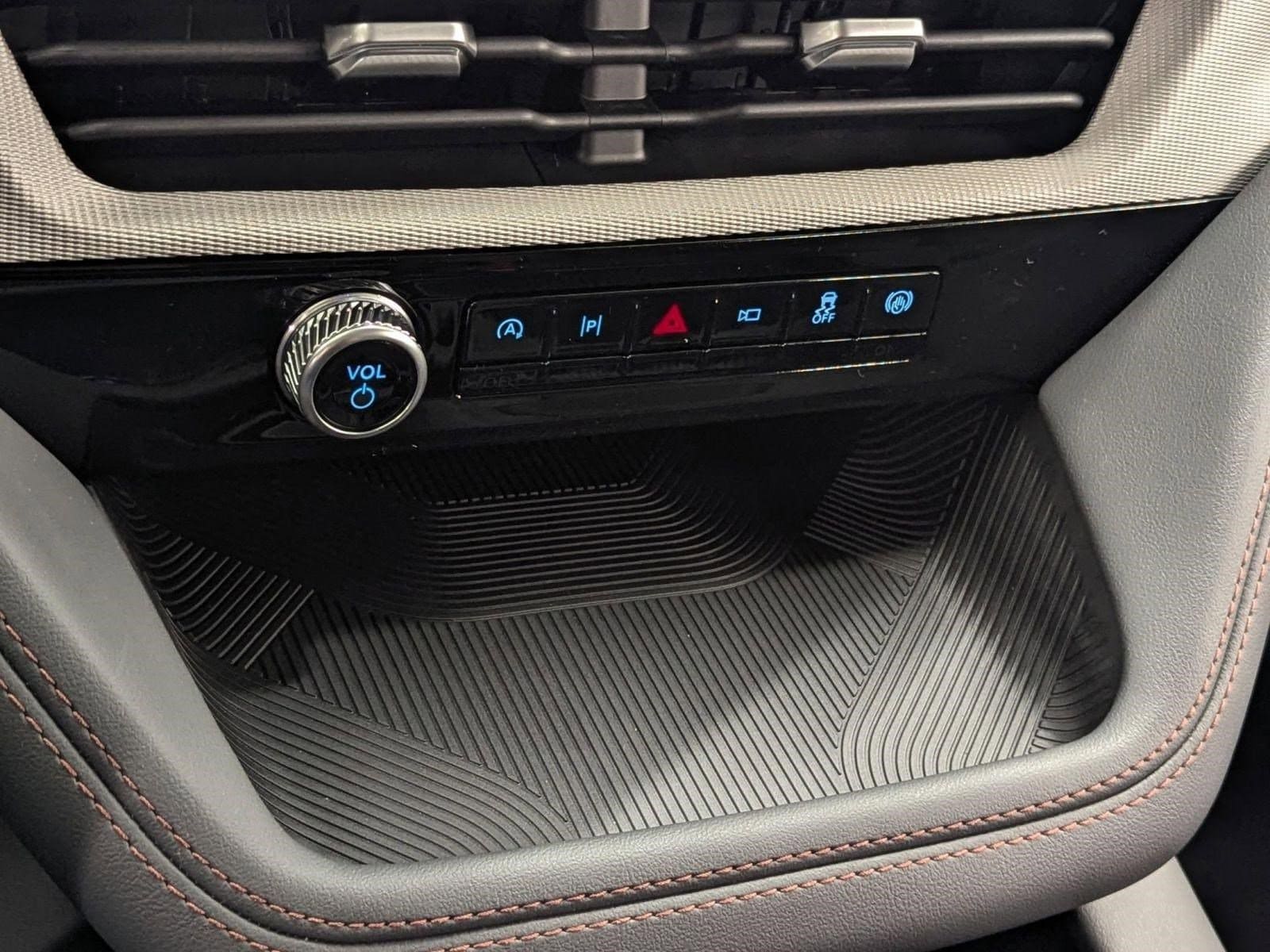 2026 Ford Explorer Active - Photo 24