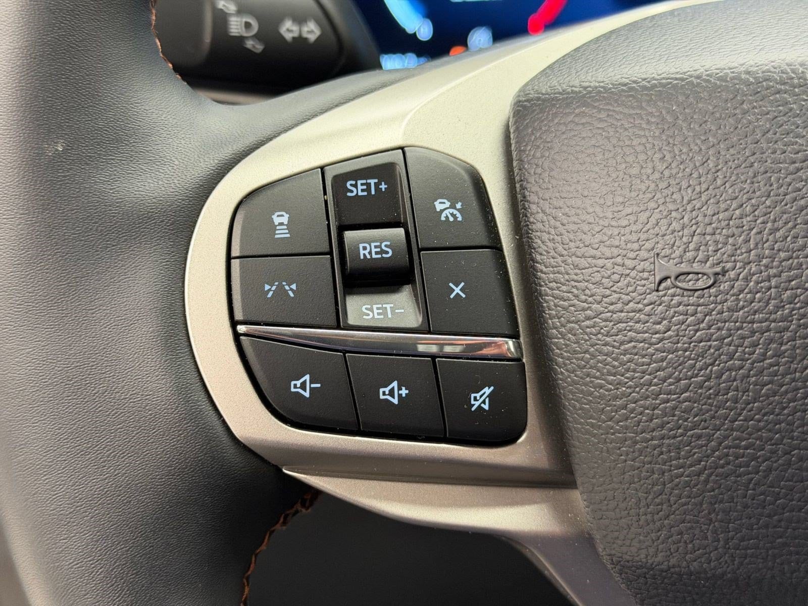 2026 Ford Explorer Active - Photo 14