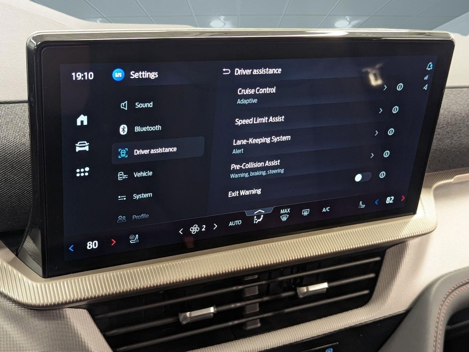 2026 Ford Explorer Active - Photo 28