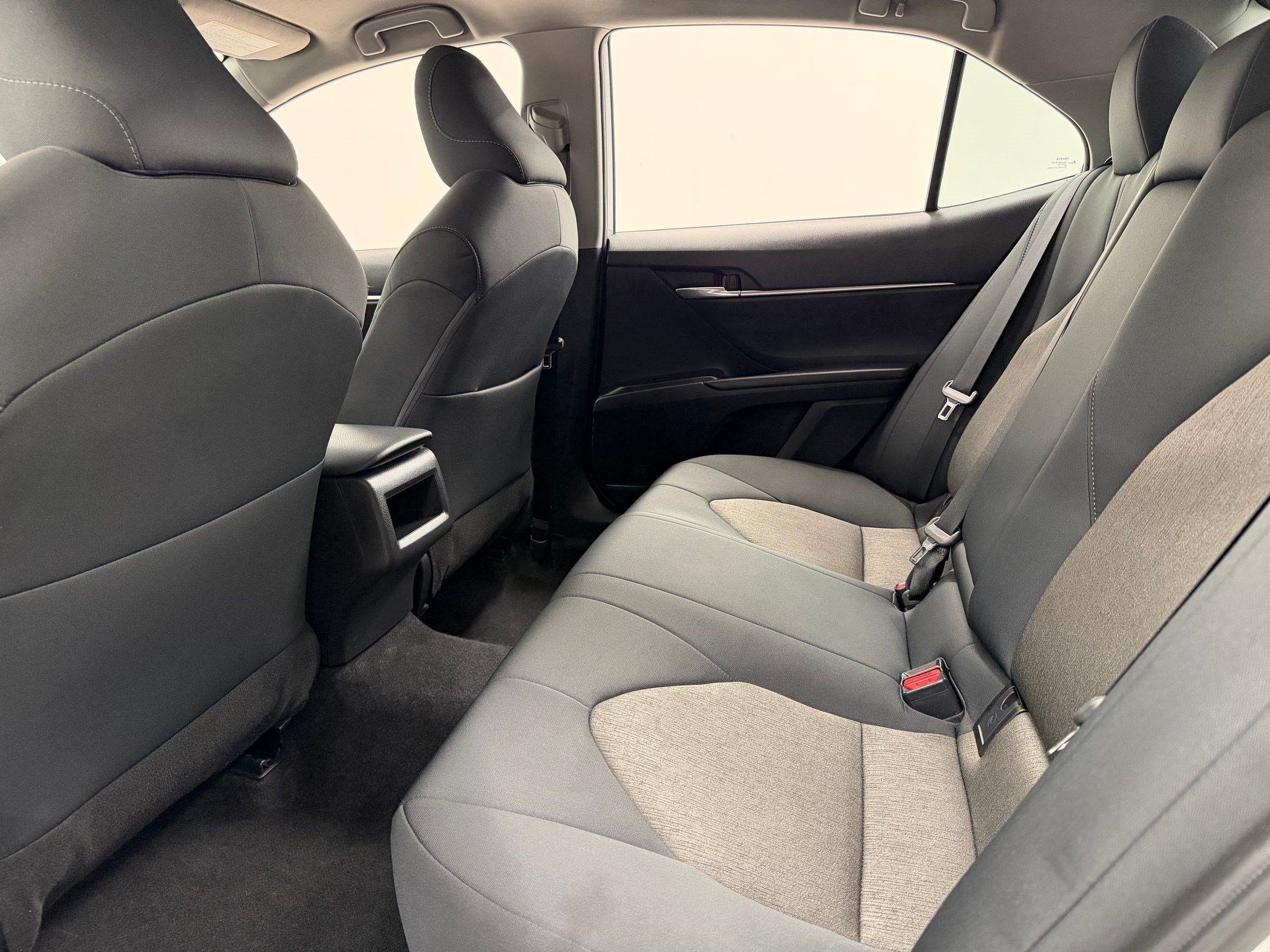 2024 Toyota Camry LE - Photo 24