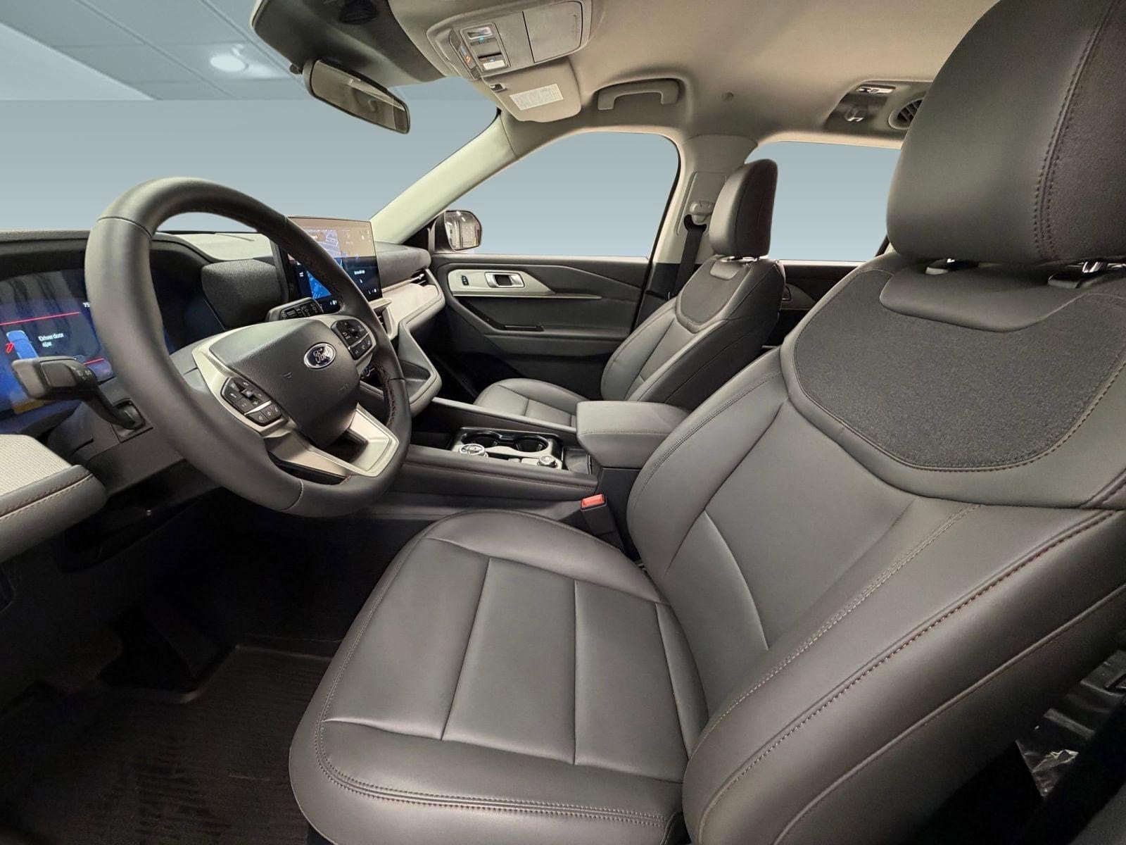2026 Ford Explorer Active - Photo 19