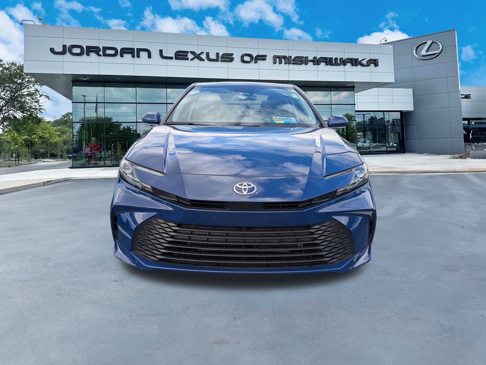 2025 Toyota Camry LE photo 2