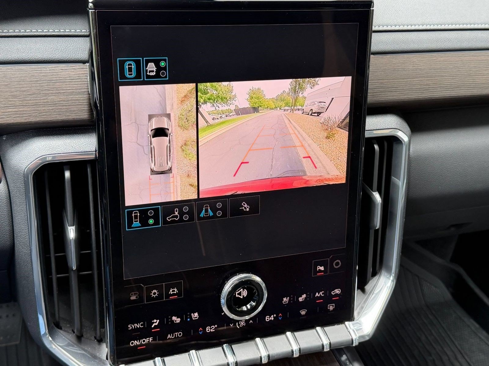 2024 GMC Acadia Denali - Photo 27