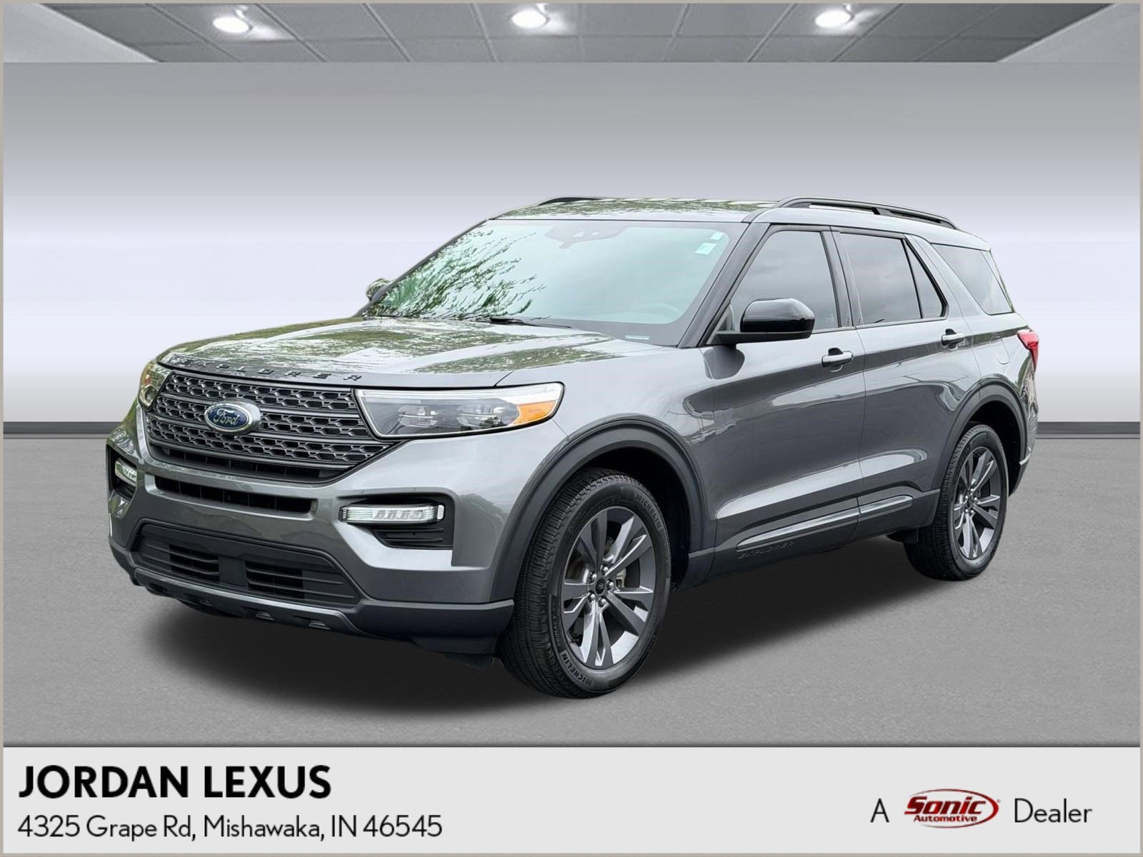 2023 Ford Explorer XLT 4WD's photo
