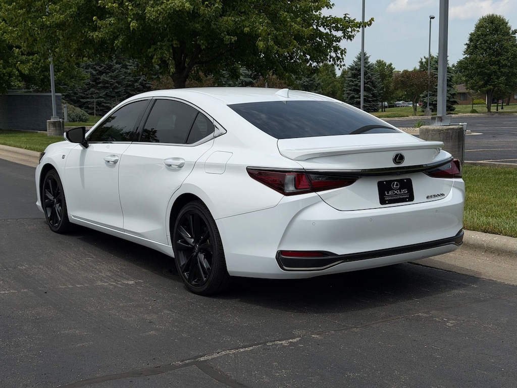 Certified 2023 Lexus ES 300h Sedan
