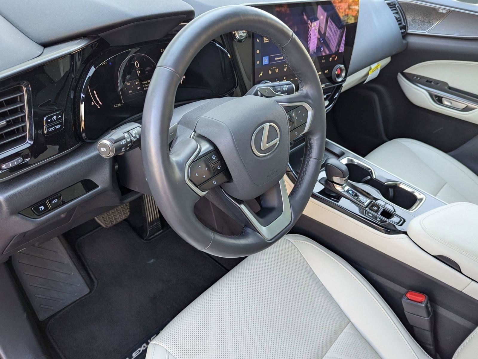 2025 Lexus NX 350 Luxury photo 4