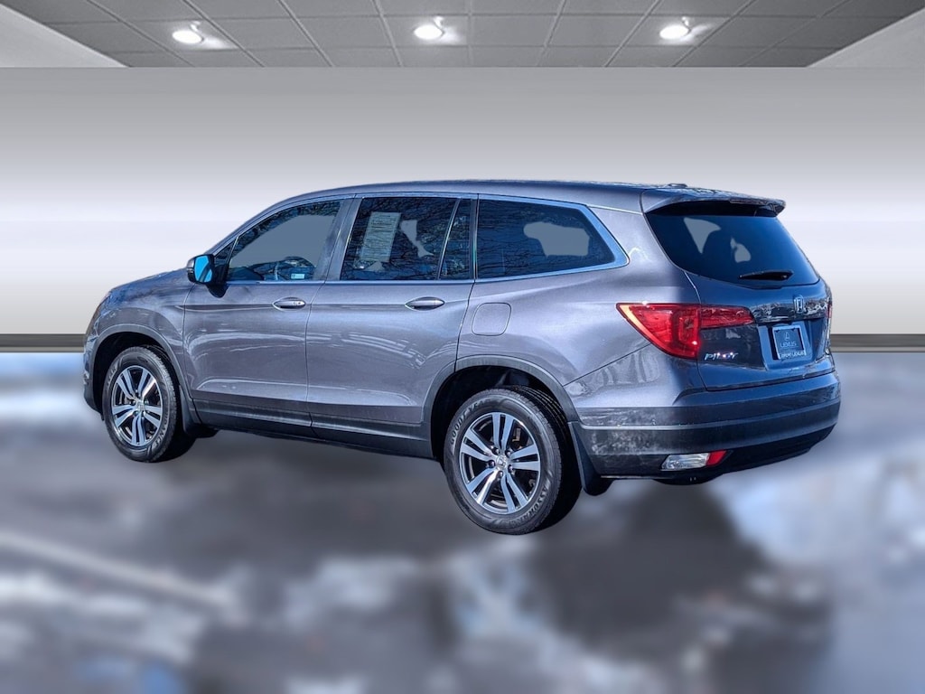 Used 2017 Honda Pilot EX AWD SUV