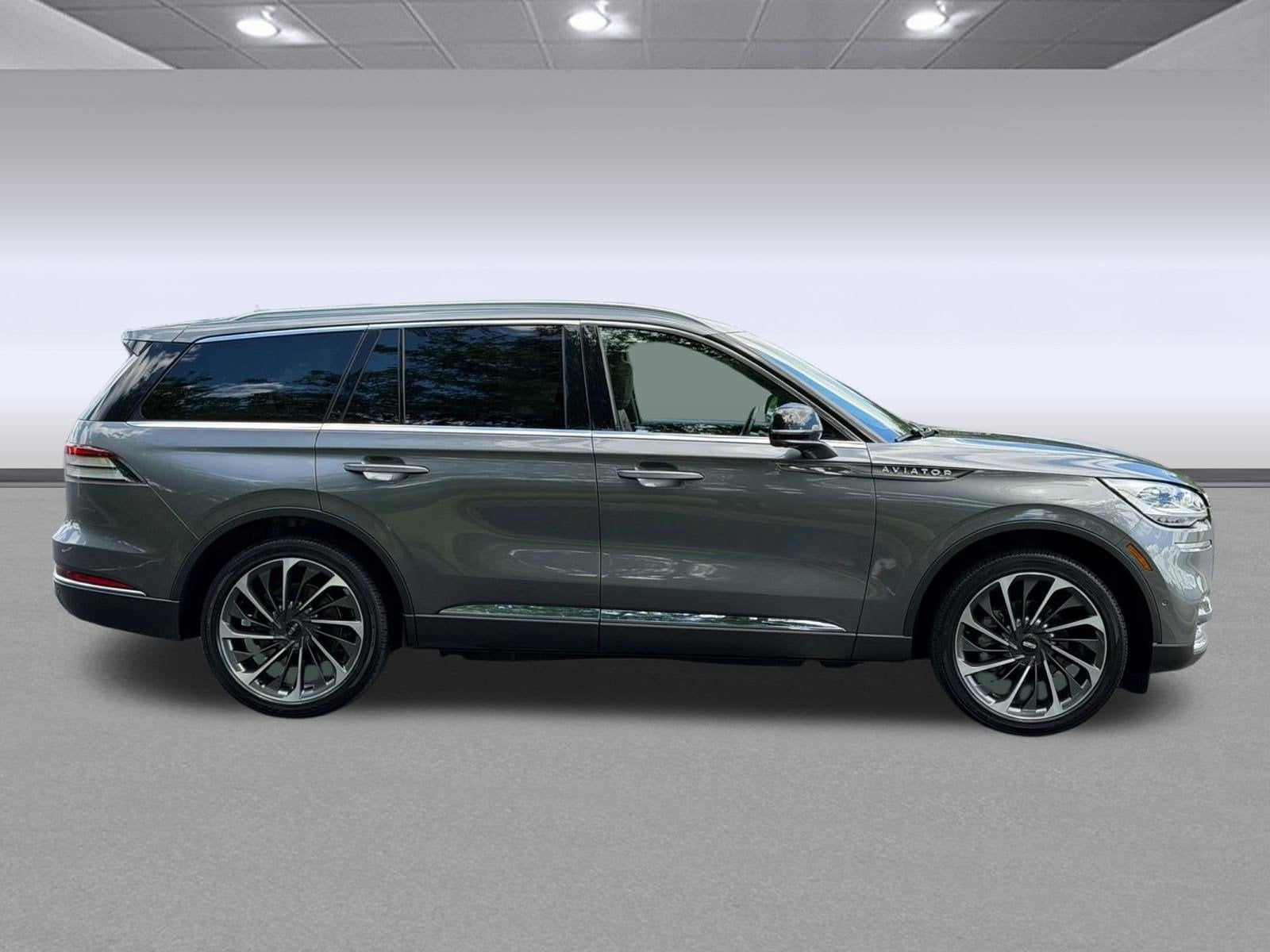 Aviator Reserve SUV