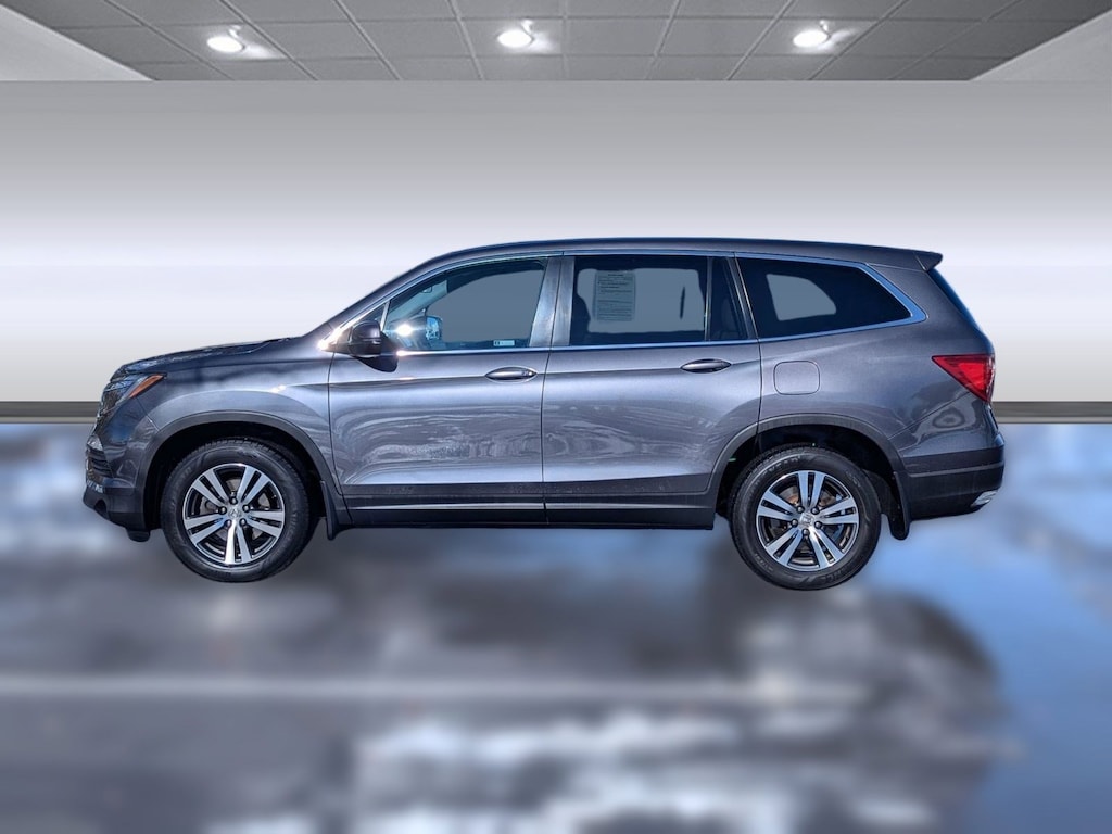 Used 2017 Honda Pilot EX AWD SUV