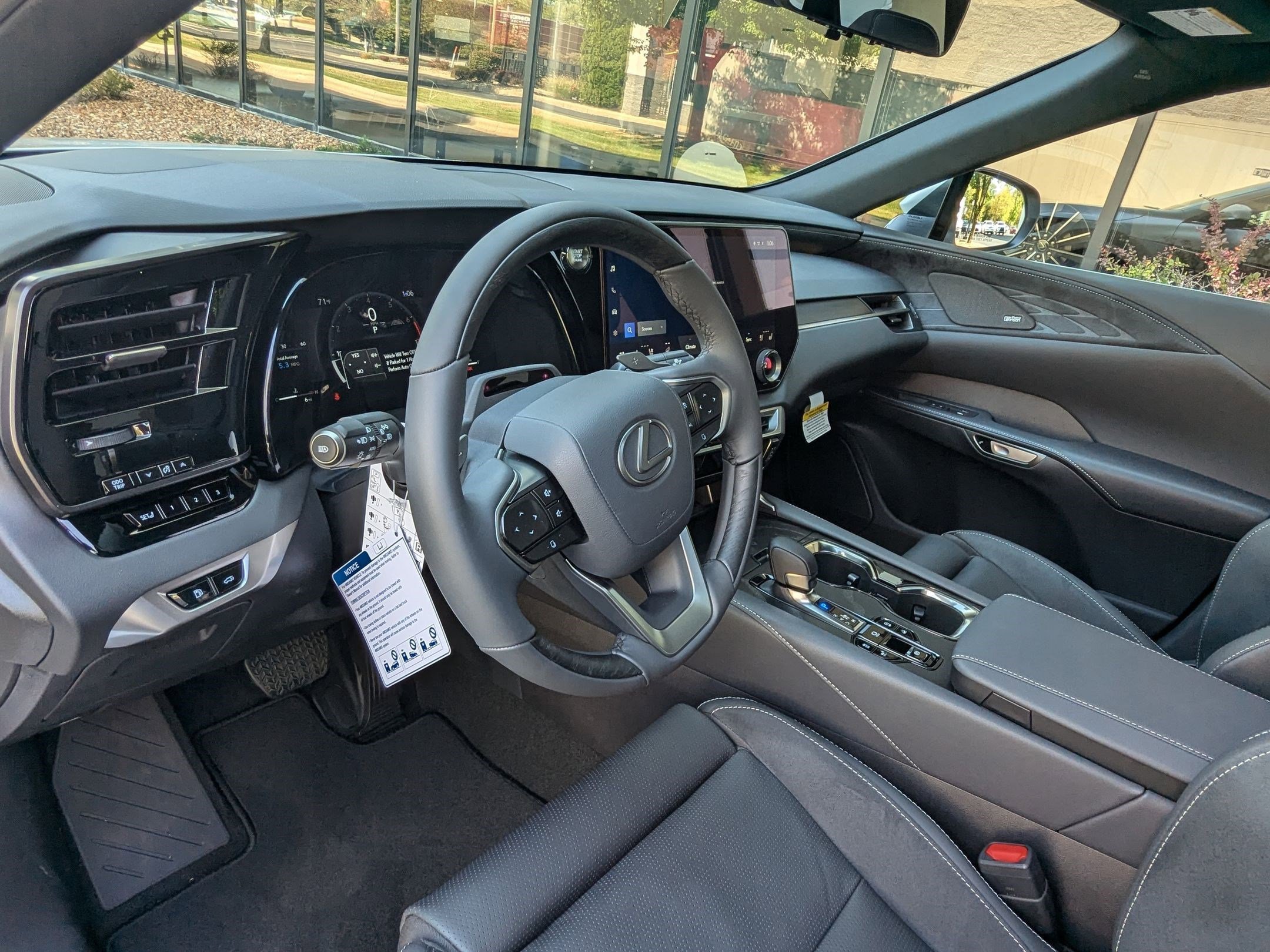 2025 Lexus RX 350 Luxury AWD photo 4