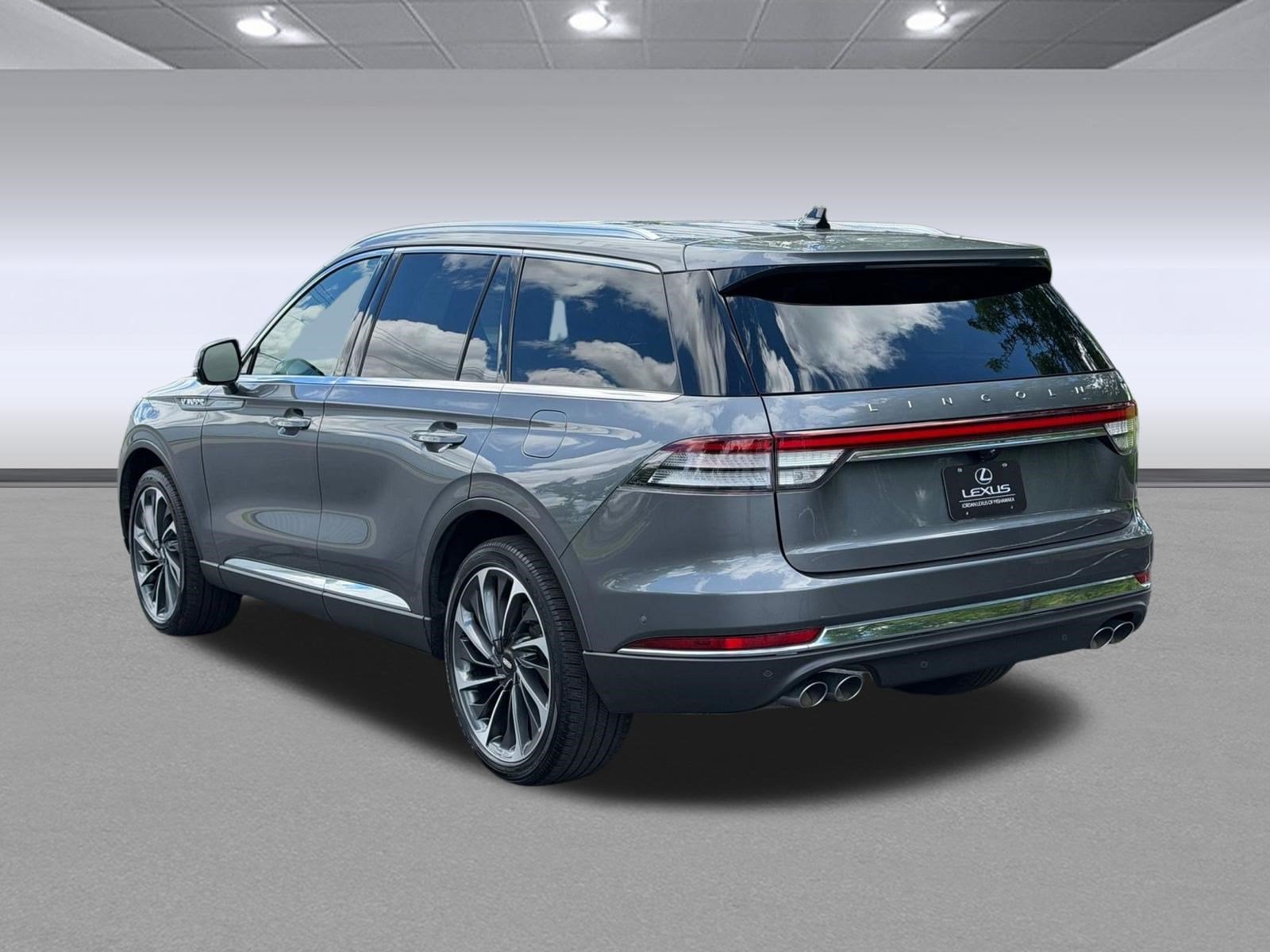 Aviator Reserve SUV