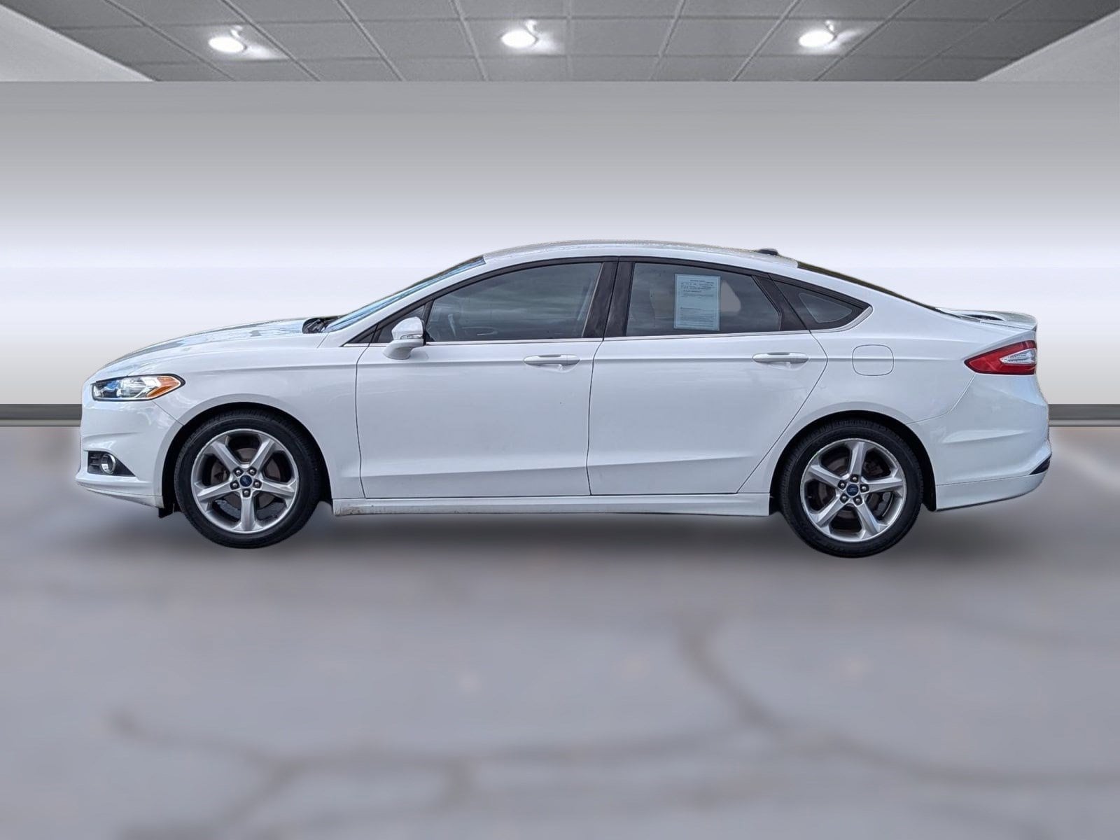 Used 2016 Ford Fusion SE with VIN 3FA6P0HD5GR215788 for sale in Mishawaka, IN