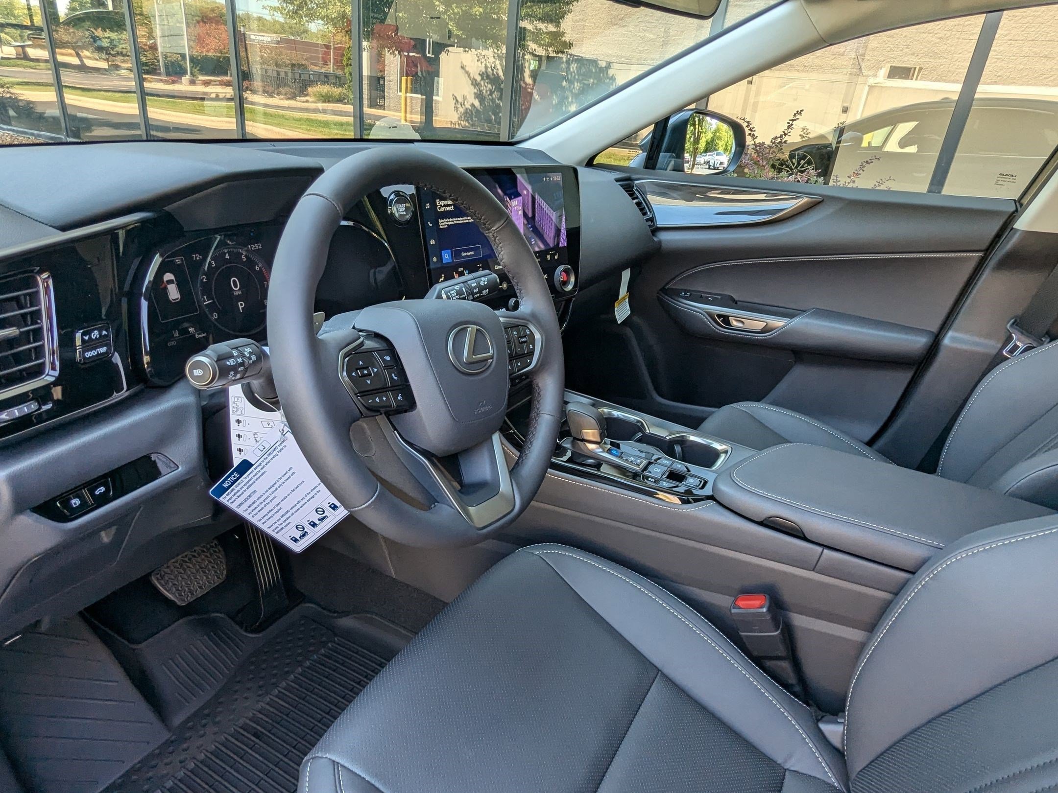 2026 Lexus NX Premium photo 4