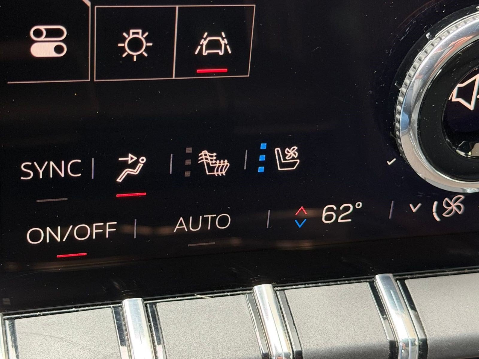 2024 GMC Acadia Denali - Photo 22