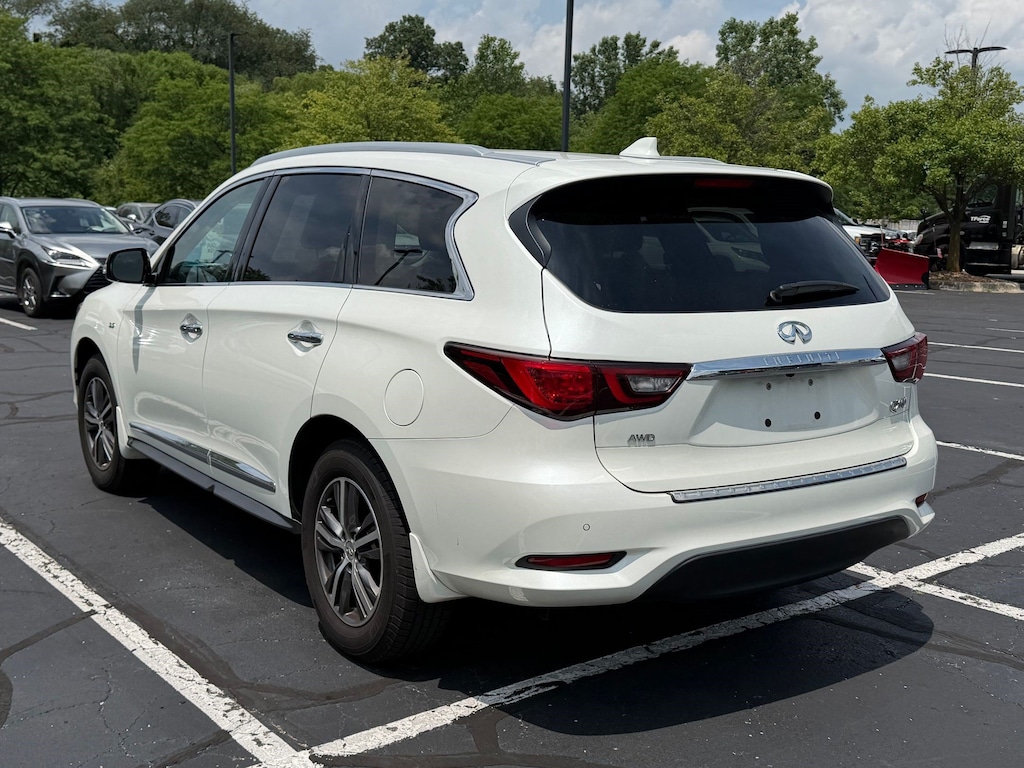 Used 2019 INFINITI QX60 LUXE SUV