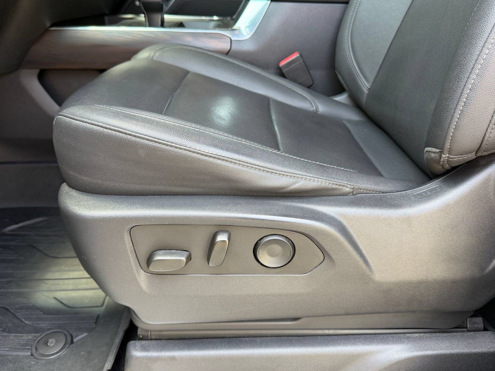 2023 GMC Sierra 1500 SLT - Photo 15