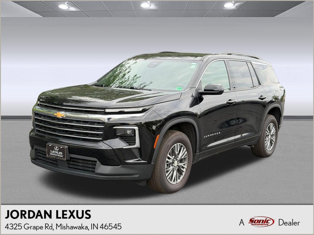 Used 2026 Chevrolet Traverse LT SUV