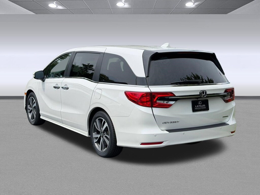 Used 2023 Honda Odyssey Touring Van