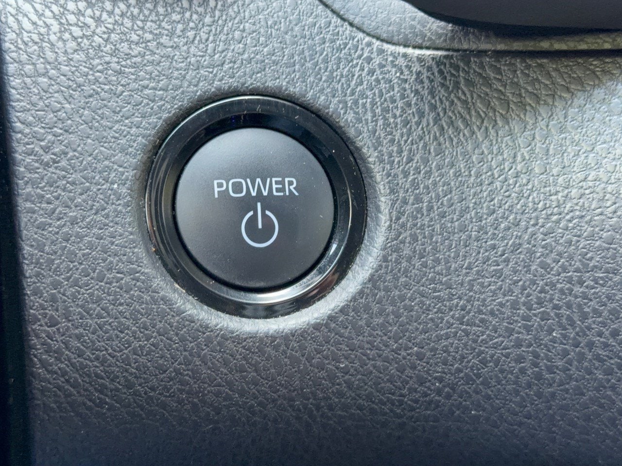 2025 Toyota Camry XSE - Photo 20