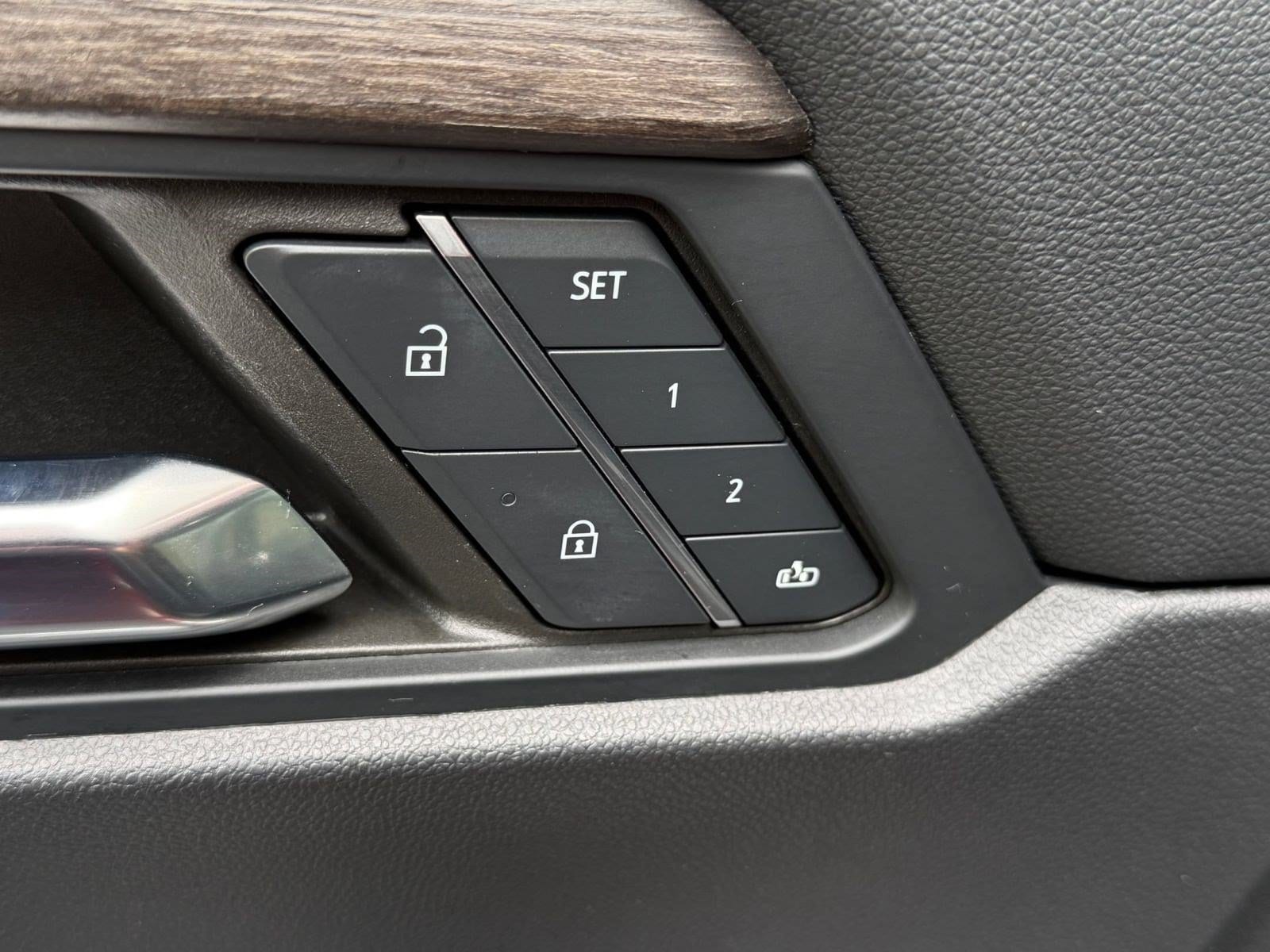2024 GMC Acadia Denali - Photo 20